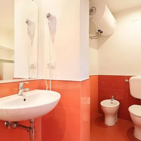 Little Gem Located Near Duomo-hosted By Sweetstay Apartment *